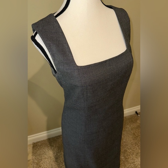 Reitmans Dress Gray Plaid Sheath Midi Square Neck Sleeveless Women’s Size 9 - Picture 3 of 13